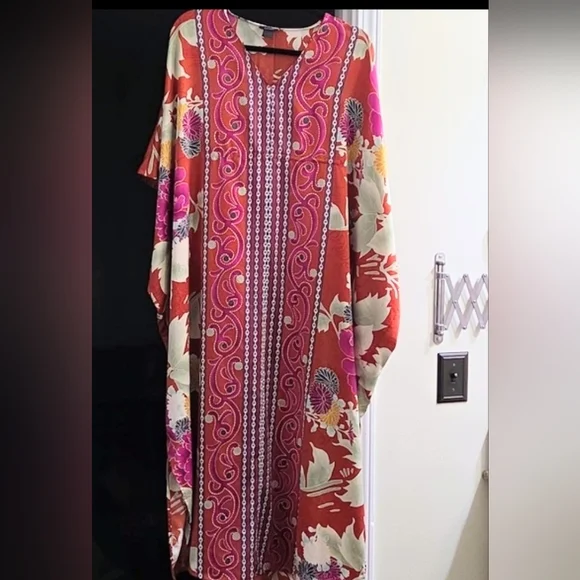 NATORI CAFTAN PINK ORANGE YELLOW ORIENTAL FLOWERS PAISLEY NIGHTGOWN LEISURE S - Picture 2 of 12